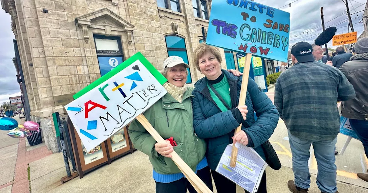 Save the art gallery: Protest in Yarmouth lets government know decision to close AGNS western branch is wrong