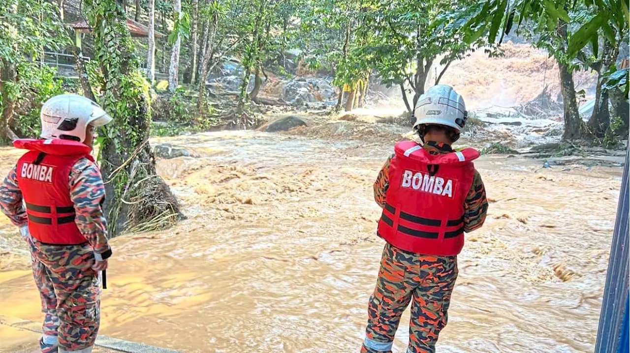 Sungai Kampar remains at danger level