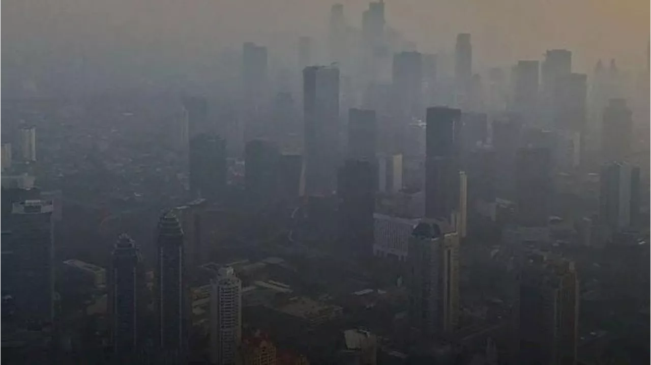 Kualitas Udara Jakarta Senin Pagi Ini Tidak Sehat, Kelompok Sensitif Disarankan Pakai Masker