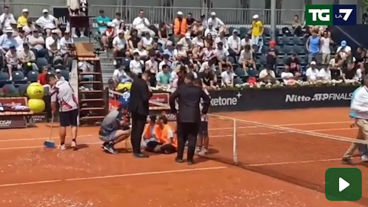 Tennis, protesta Ultima Generazione al Foro Italico: trovati gli ambientalisti