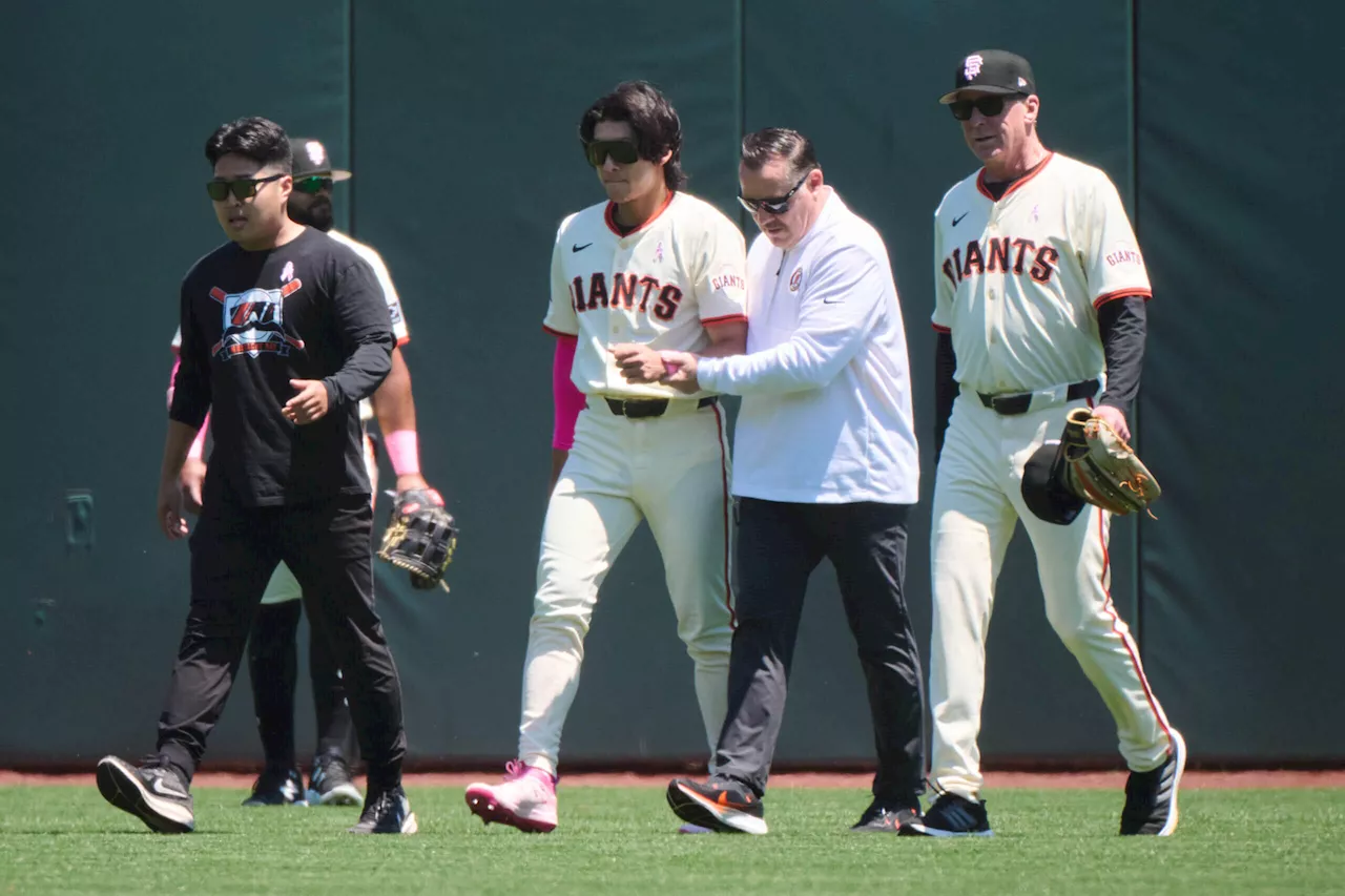 Giants outfielder Jung Hoo Lee dislocates left shoulder in win over Reds