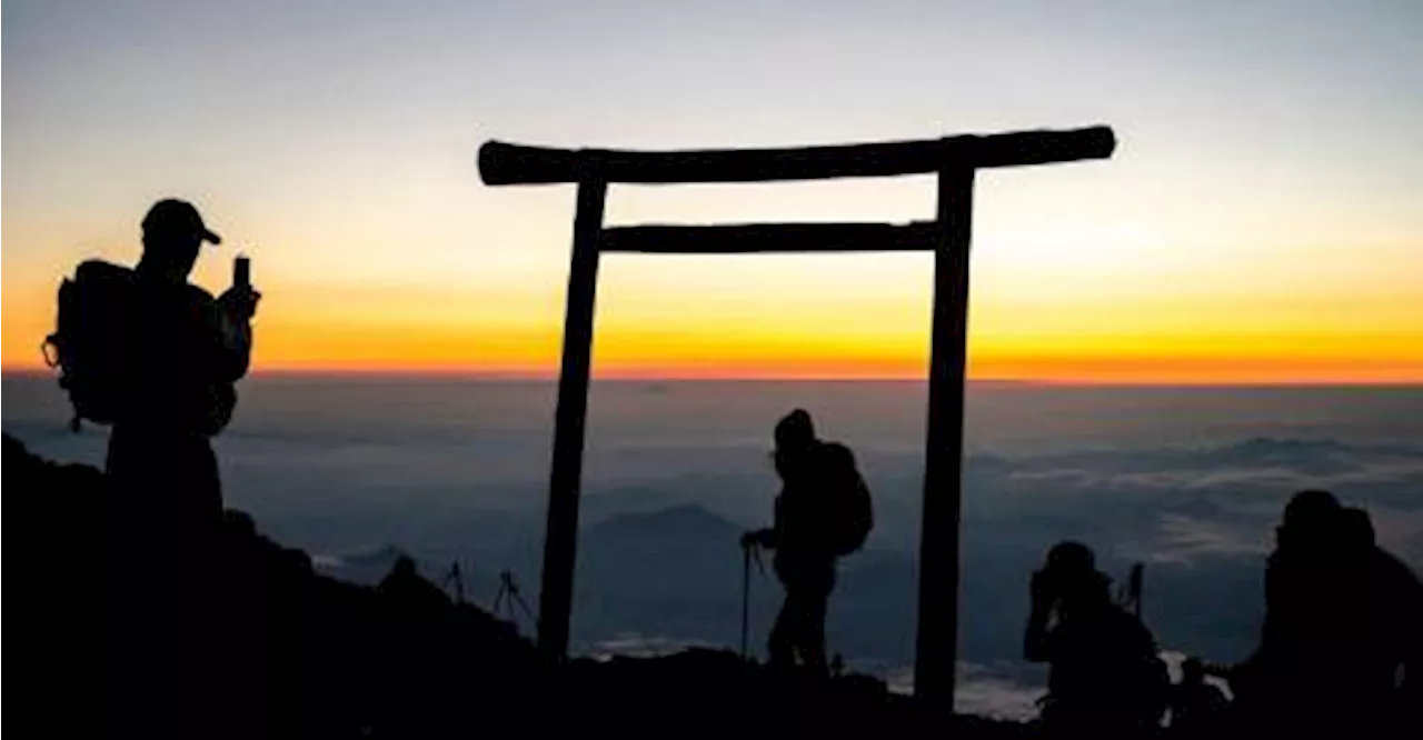 Mount Fuji launches online reservations and fees to curb crowds