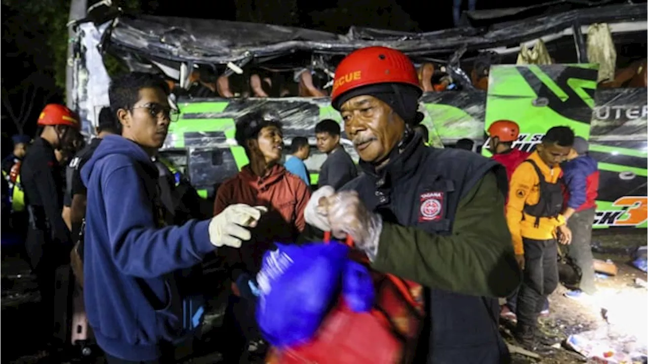 Viral Detik-detik Mencekam Kecelakaan Bus Pelajar SMK Lingga Kencana: Allahu Akbar!