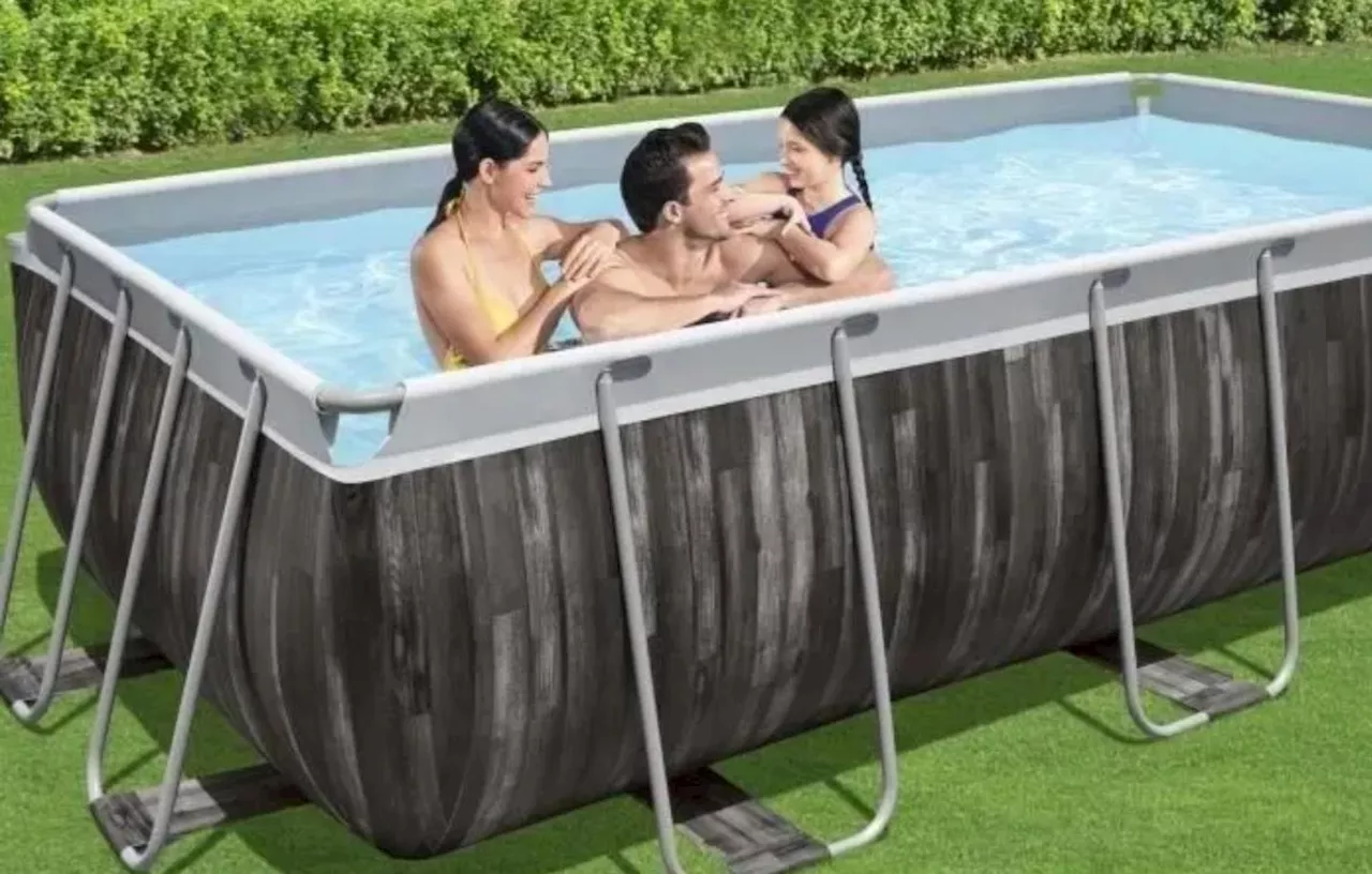 Idéale pour l’été, cette piscine hors-sol pour toute la famille est à prix canon