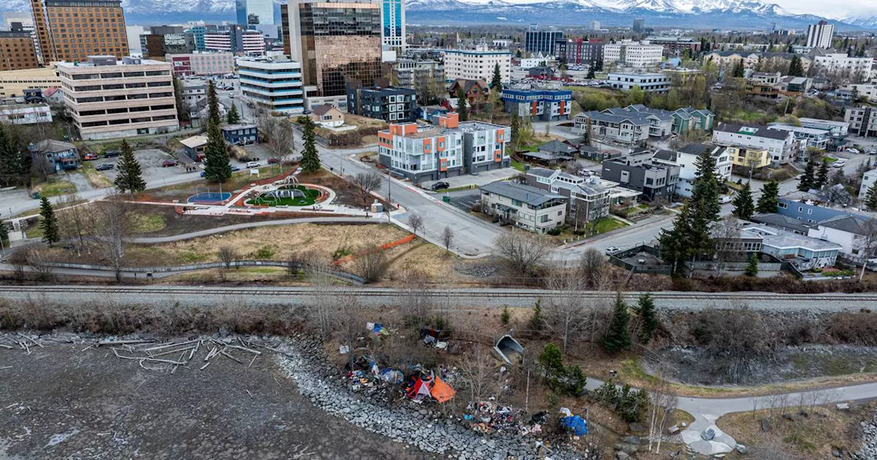 After winter lull, homeless outdoor deaths are again mounting in Anchorage