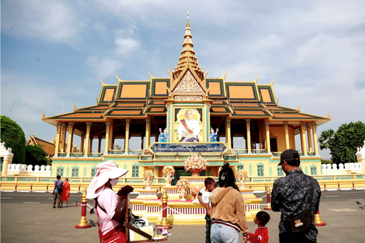 Ritratto del re della Cambogia Norodom Sihamoni a Phnom Penh