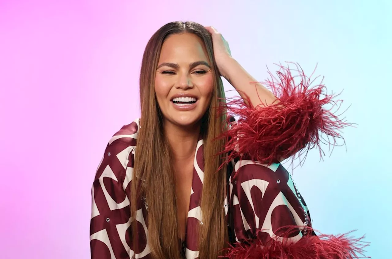 Chrissy Teigen Says Legends on ‘Sports Illustrated’ Cover Are Her ‘Dream Blunt Rotation’