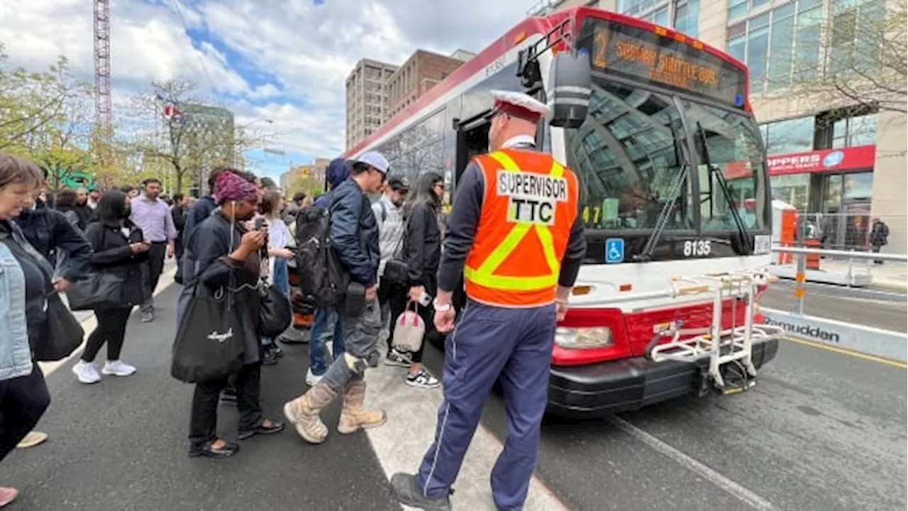 No new answers after Toronto subway shutdown, chair 'frustrated'