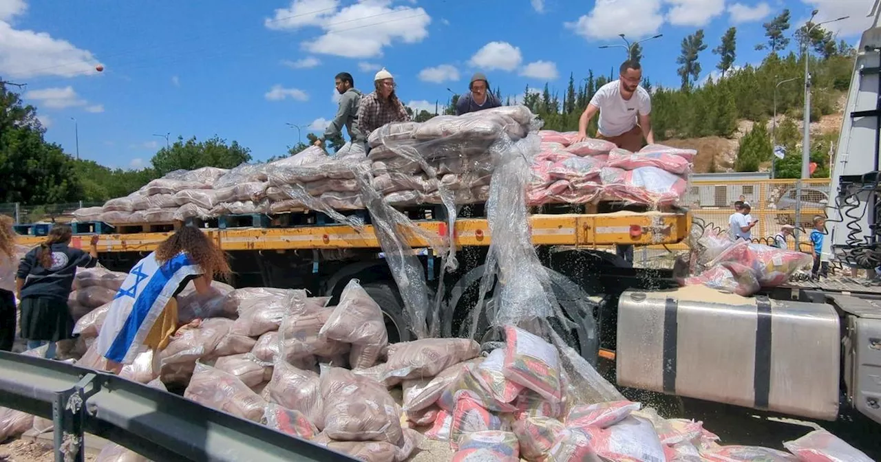 Israeli activists attack Gaza aid convoy, drawing U.S. condemnation and highlighting risk to aid work