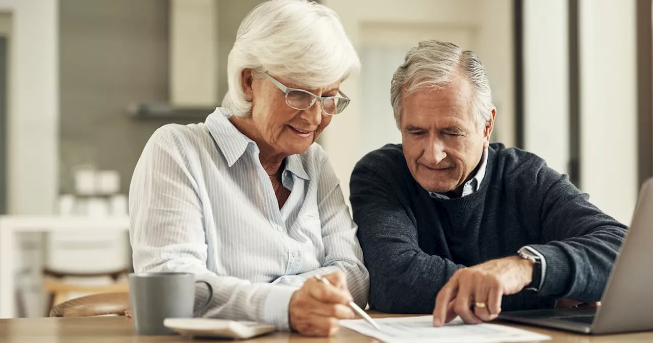 State pension alert as 58,000 people sign petition for £549 weekly payments