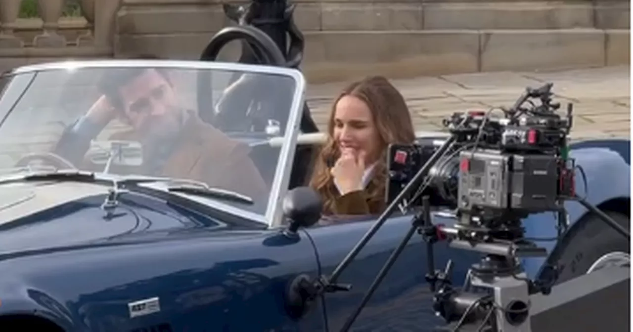 Man's day made as he spots Natalie Portman and John Krasinski