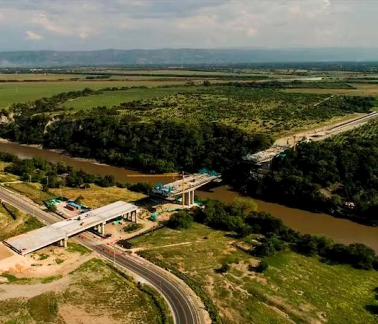 Cobro de valorización en Vía al Mar: contrato fiduciario y control político