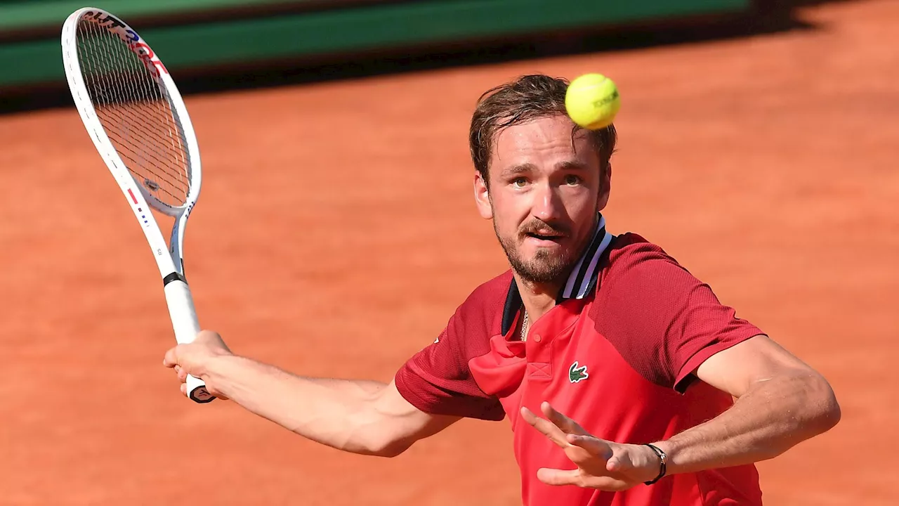  Tenant du titre, Daniil Medvedev défait en huitièmes de finale par Tommy Paul (6-1, 6-4)