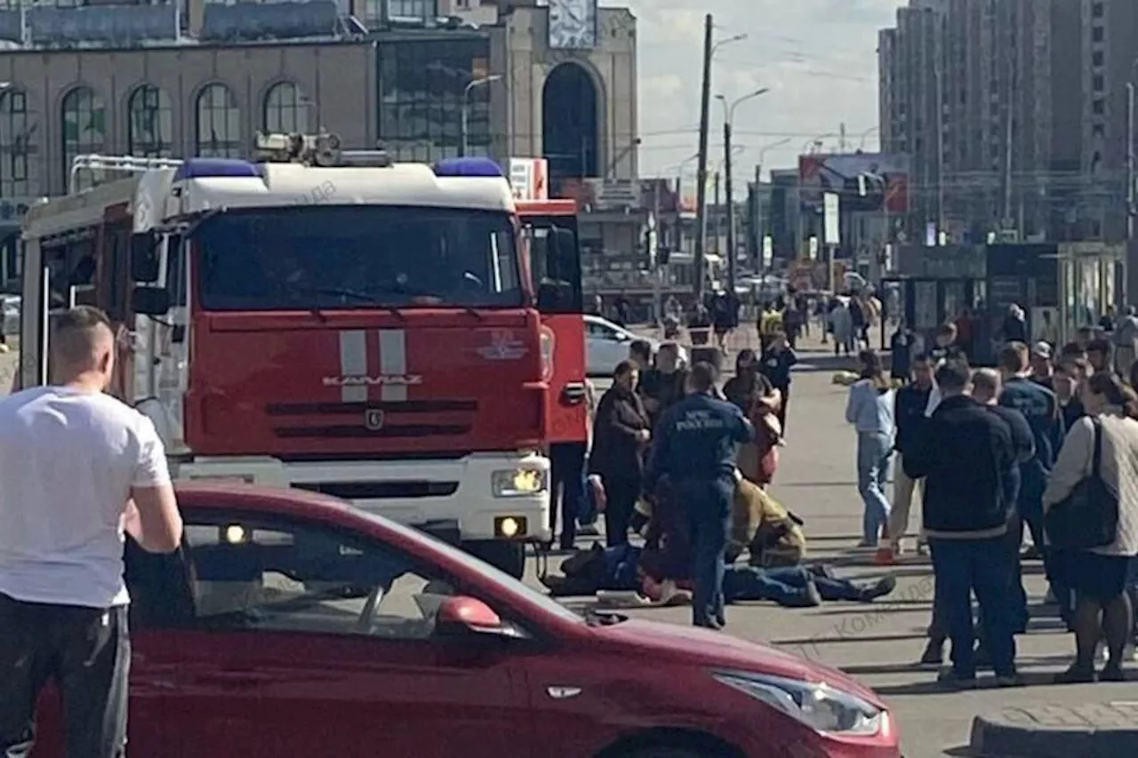 В Петербурге водитель открыл стрельбу на парковке у торгового центра