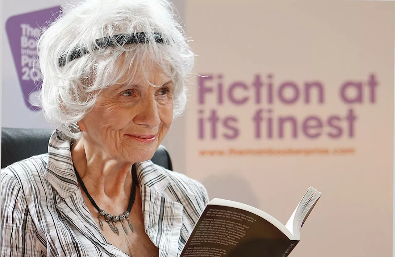 In photos: Alice Munro, renowned Canada author, dead at 92