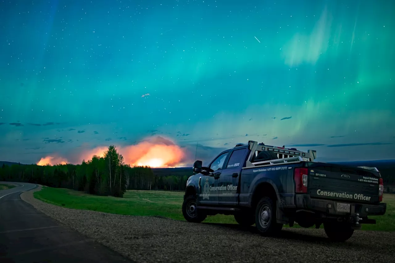 Residents around Doig River 206, B.C., under evacuation order due to wildfire