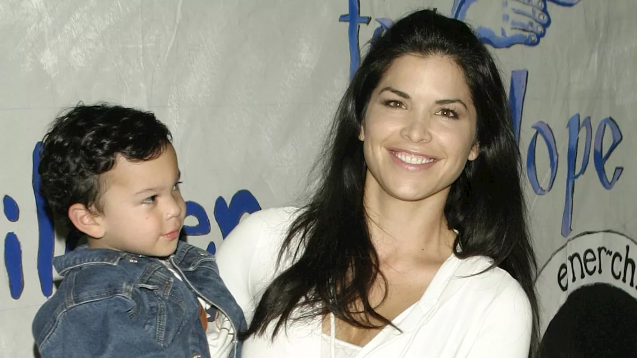 Jeff Bezos' fiancee Lauren Sanchez surprises fans with photo of three children as she talks 'momentous' moment