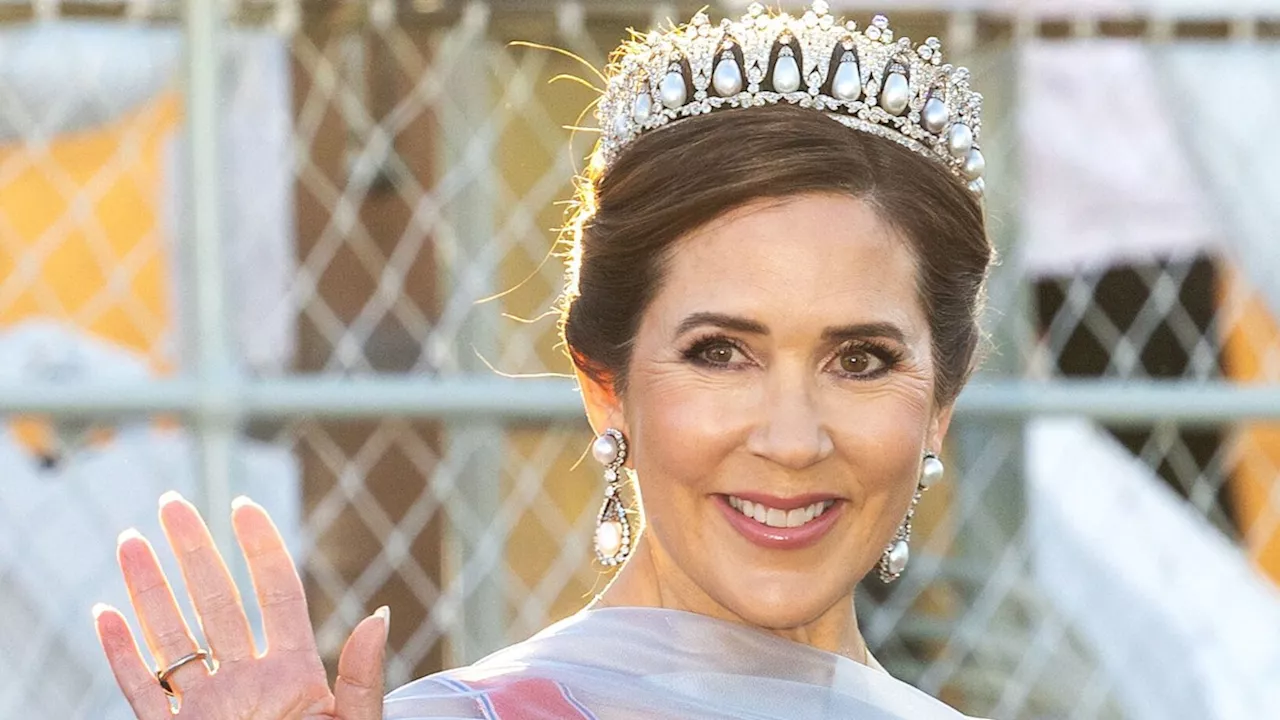 Queen Mary looks exquisite in dreamy lavender gown and Queen Margrethe's favourite tiara