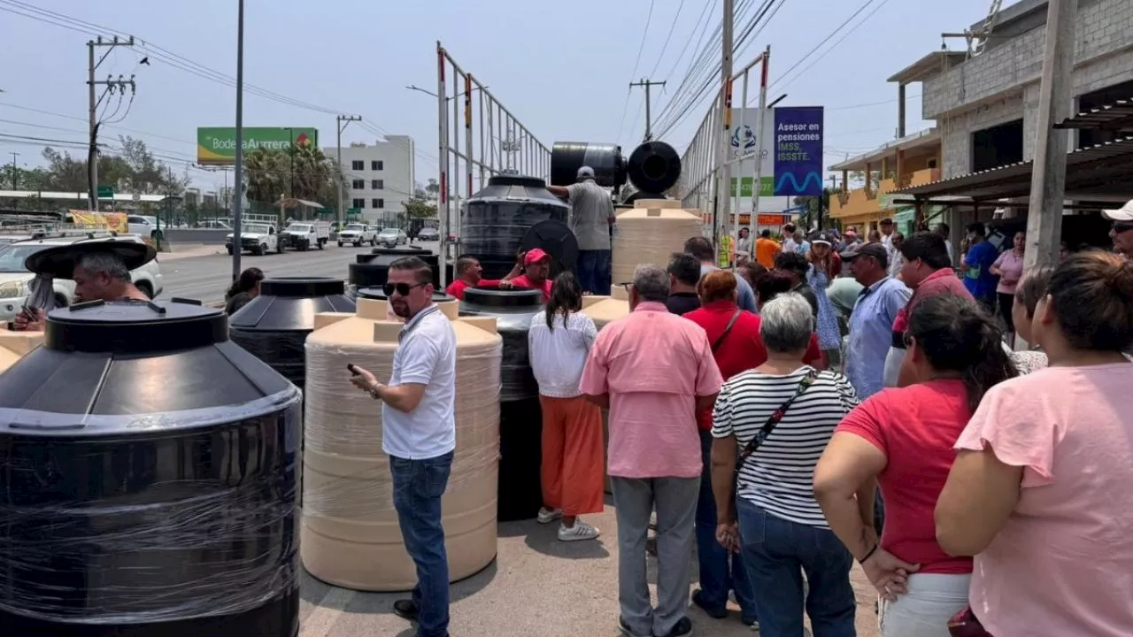 Habitantes de Tampico hacen compra masiva de tinacos por temor a la falta de agua