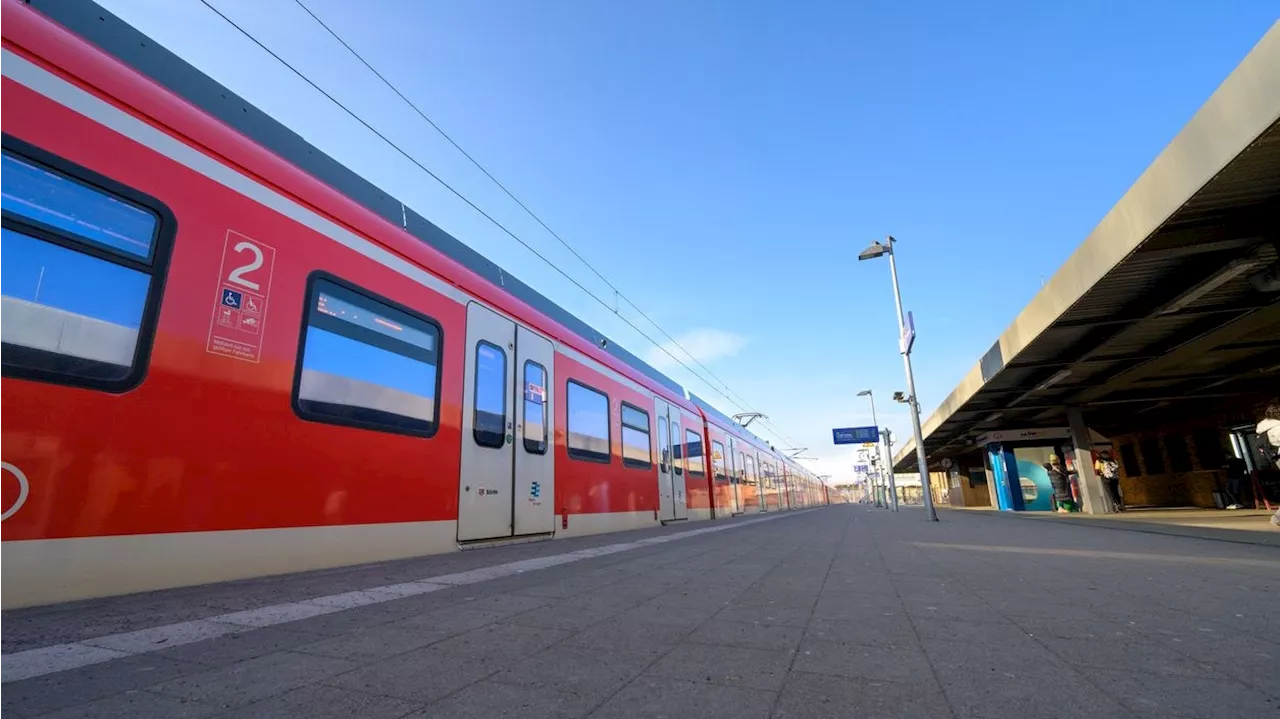 Fahrgast kündigt aus Versehen Bombenanschlag auf Zug an