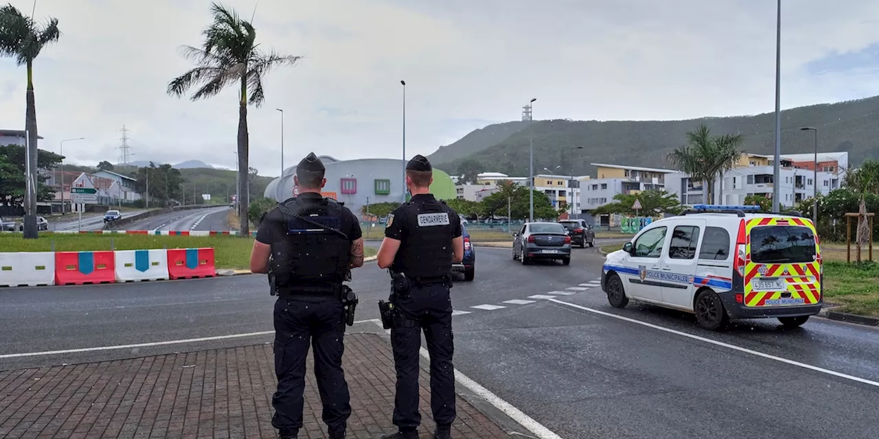 Le violente proteste degli indipendentisti in Nuova Caledonia