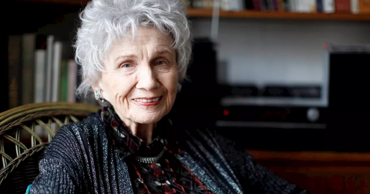 Nobel Prize winner Alice Munro dies at 92