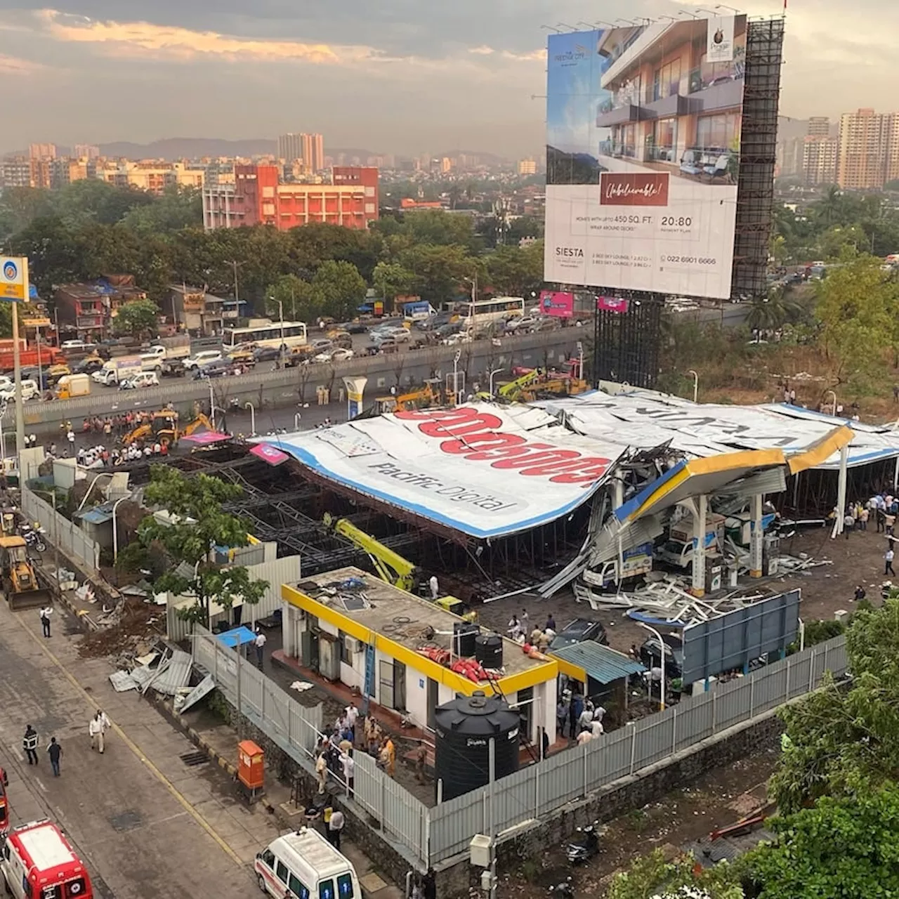 Dunia Hari Ini: Empat Warga India Tewas Tertimpa Papan Reklame