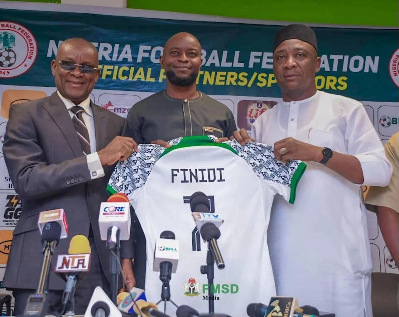 New Nigeria boss' record salary 'revealed' ahead of Bafana tie