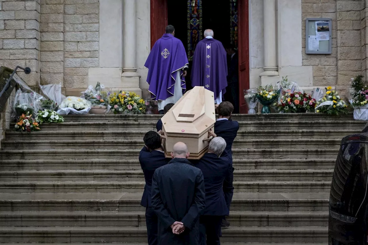 Dernier adieu à Bernard Pivot dans son fief familial du Beaujolais