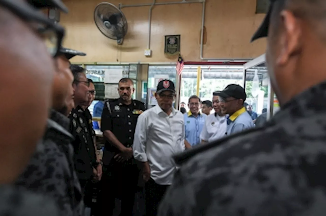Home minister: Govt committed to reopening free flow zone in Wang Kelian