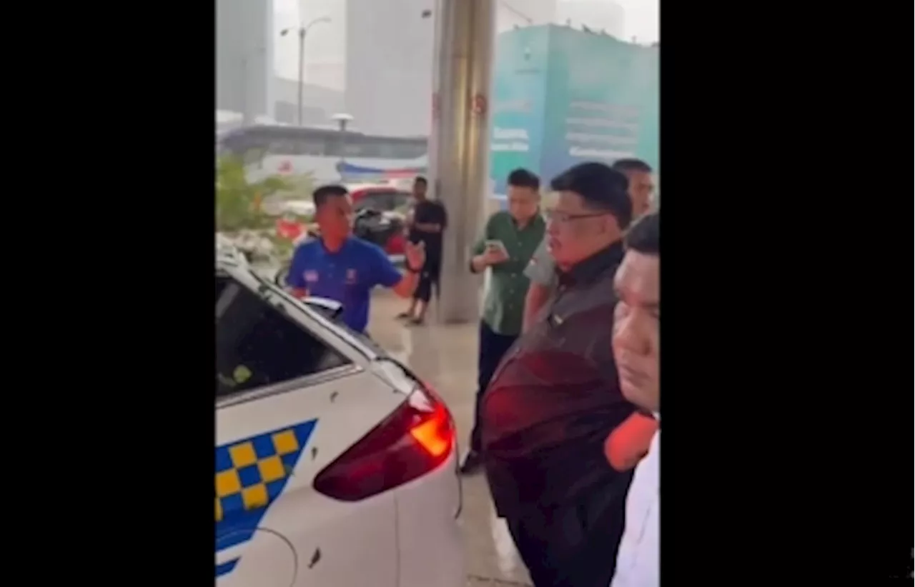 Narrow escape for Melaka CM in KL fallen tree incident (VIDEO)