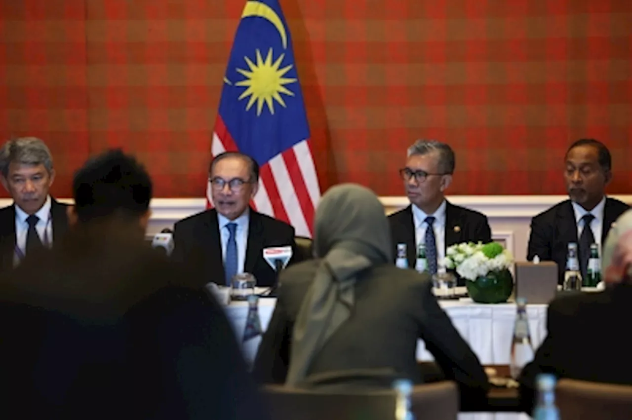 Seize Qatar digital transformation incentives, including in AI worth nine billion Qatari riyals, says PM Anwar