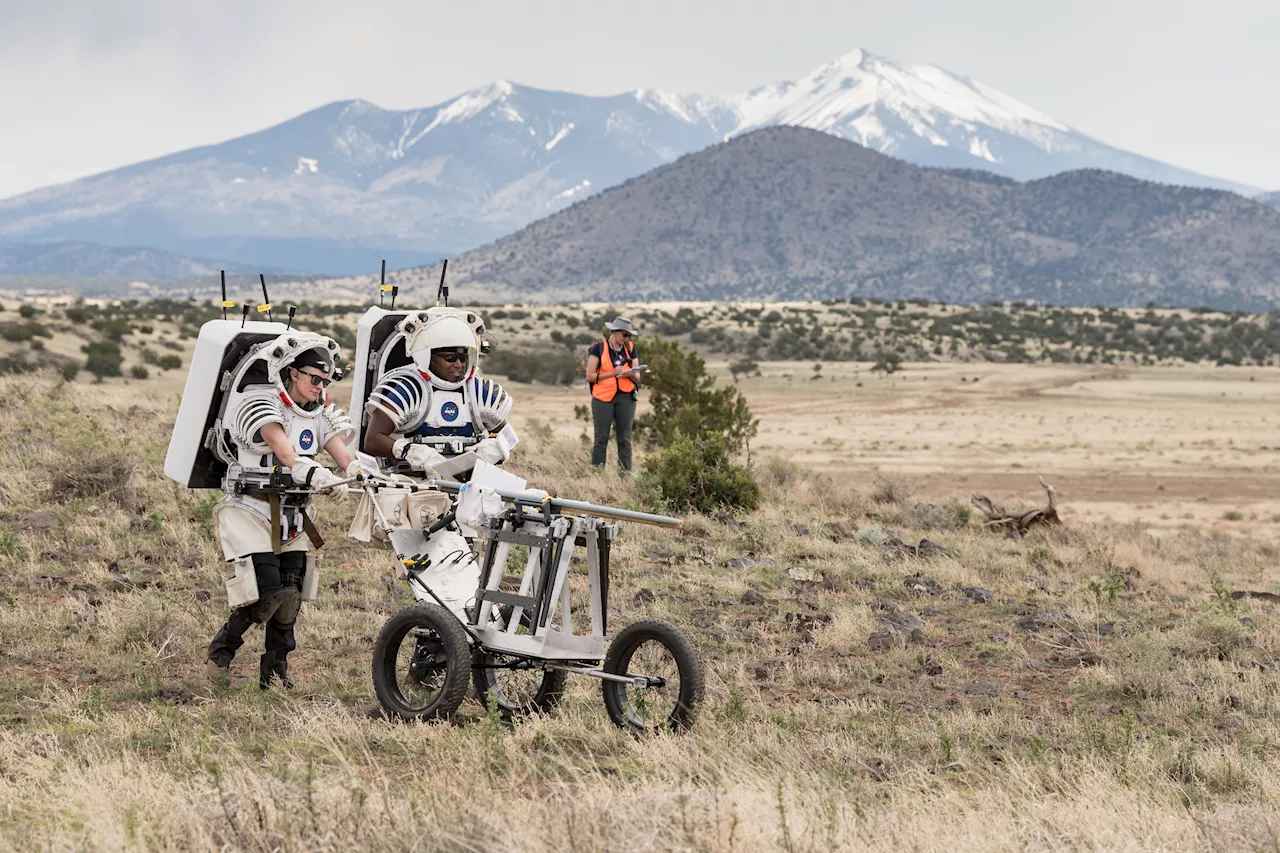 NASA Tests Technology, Practices Artemis Moonwalks in Arizona Desert