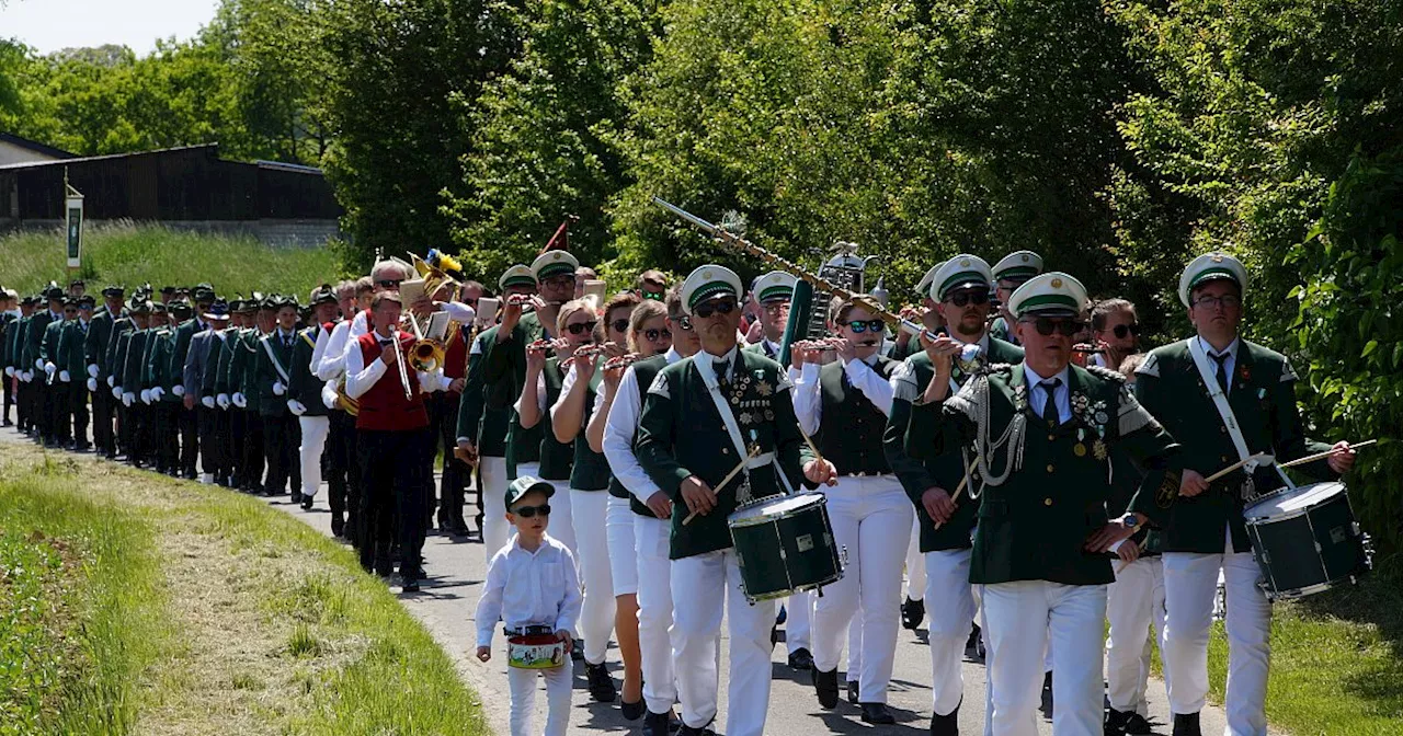 Keiner will Schützenkönig in Bad Driburg-Pömbsen sein