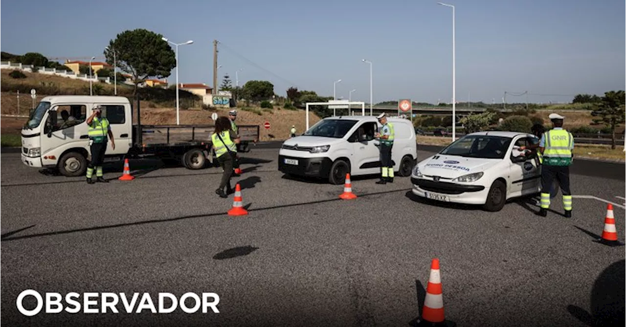 Mais de 700 condutores detetados a usar telemóvel em sete dias