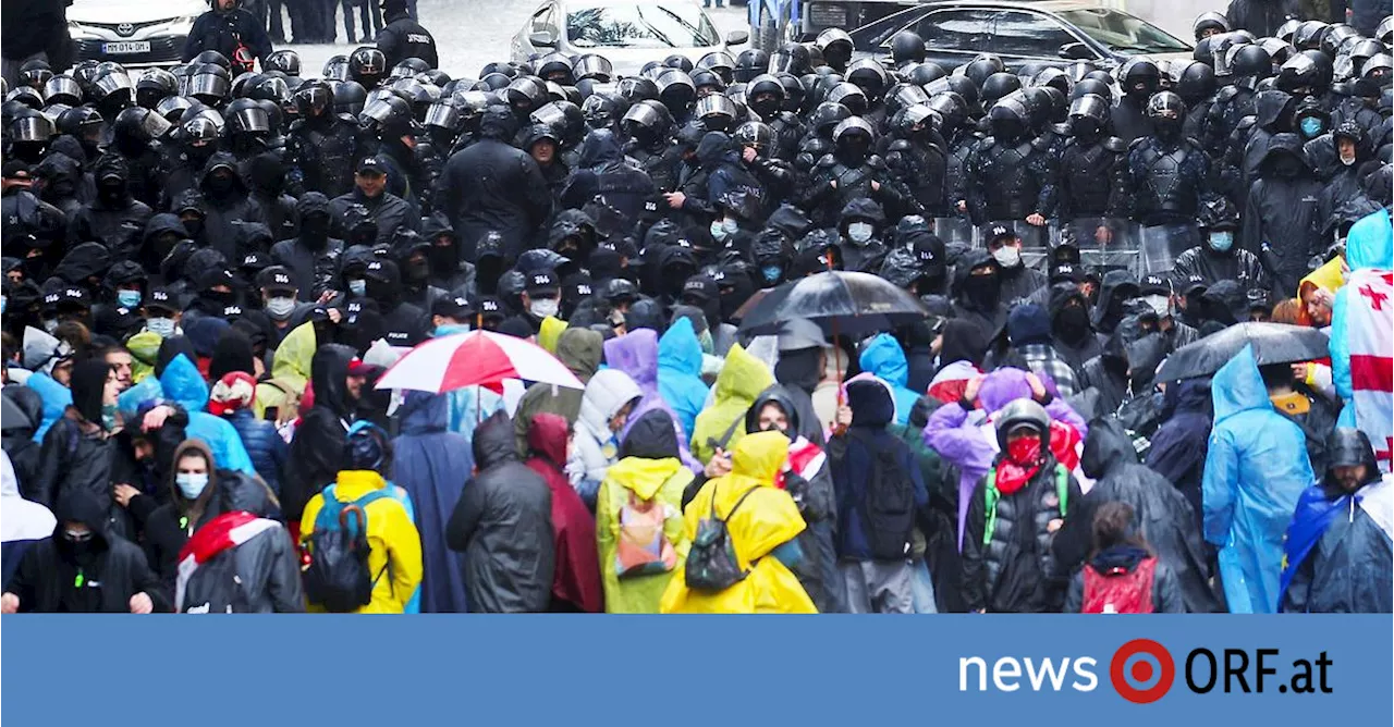 Proteste in Georgien: „Agentengesetz“ geht in nächste Runde