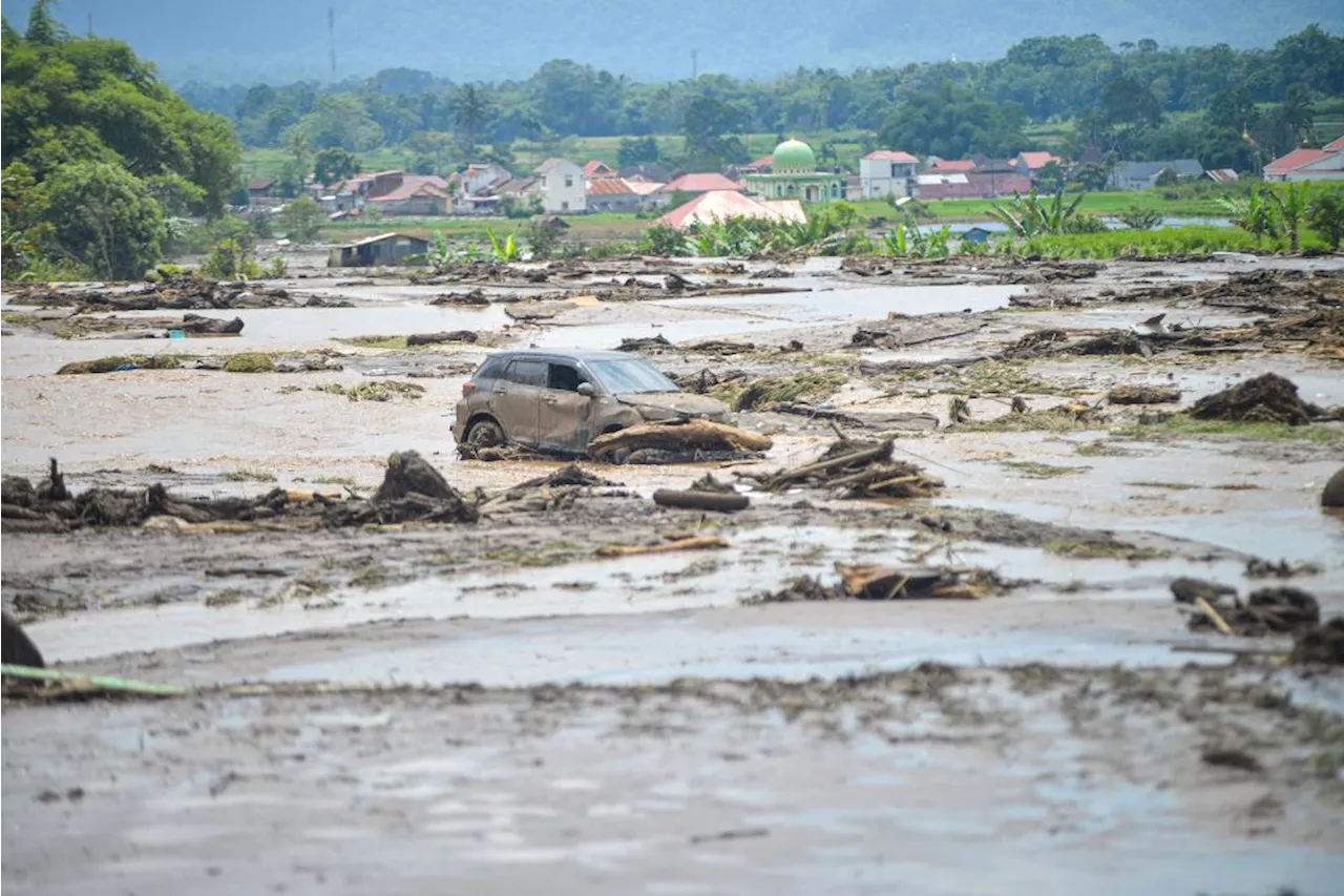 Death toll from floods in Indonesia’s West Sumatra rises to 52