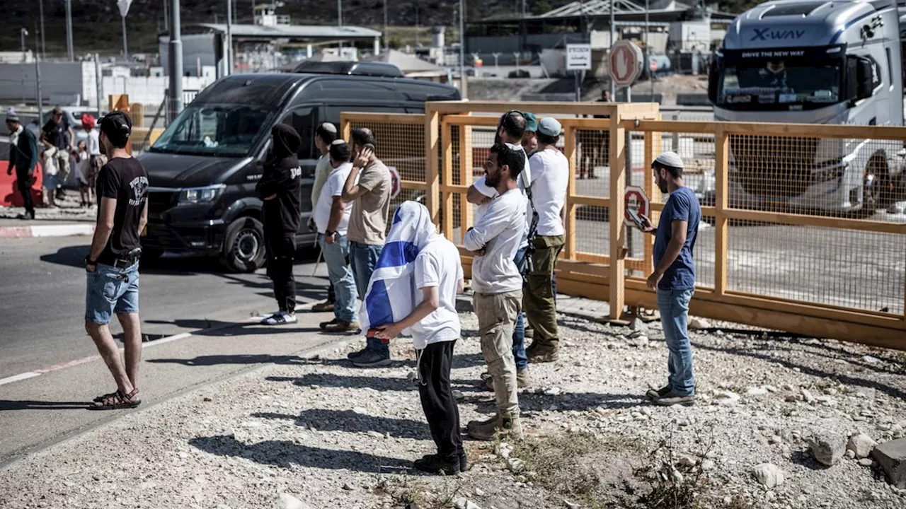 Krieg im Nahen Osten: Israelische Demonstranten attackieren Hilfskonvoi in den Gazastreifen