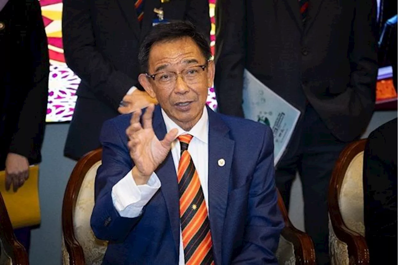 Teaching students in English will help them succeed on the global stage, says S'wak minister