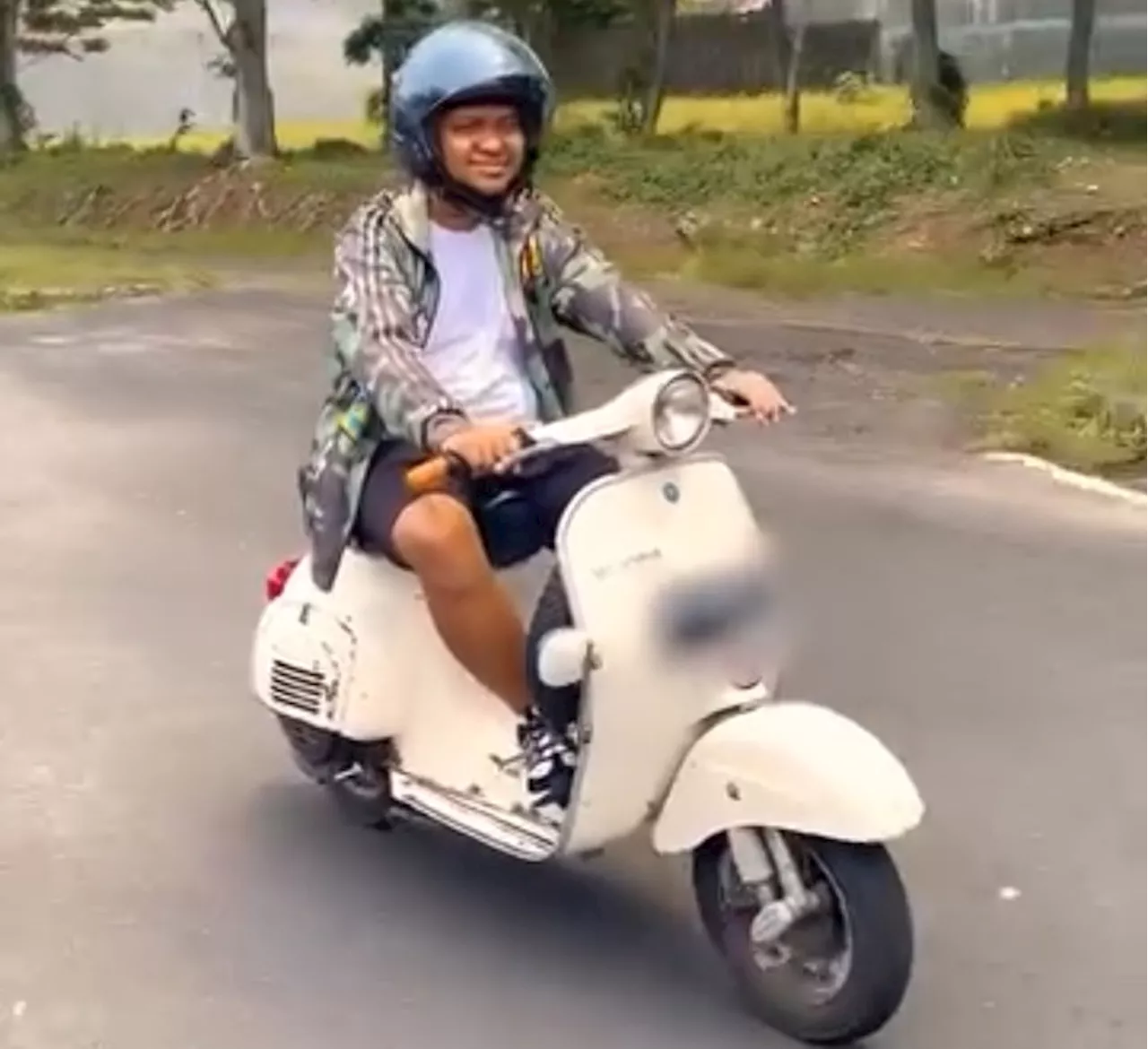 Vespa Kesayangan Babe Cabita Terjual Rp212 Juta Melalui Lelang