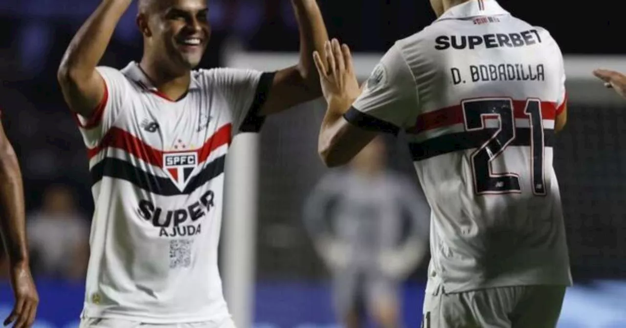 Estrangeiros decidem, e São Paulo vence o Fluminense de virada no Brasileirão