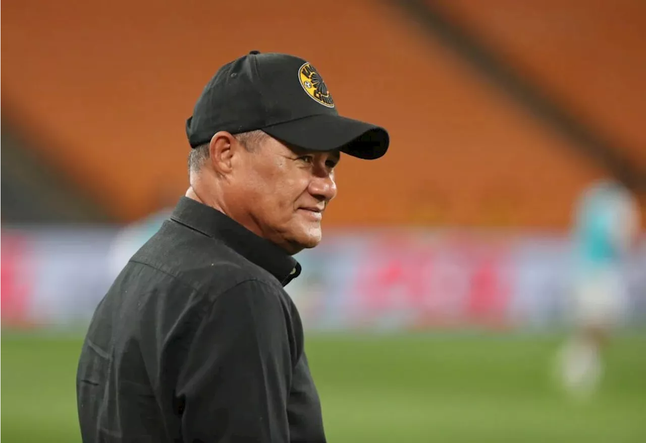 Kaizer Chiefs coach names two Sundowns stars for Player of the Season