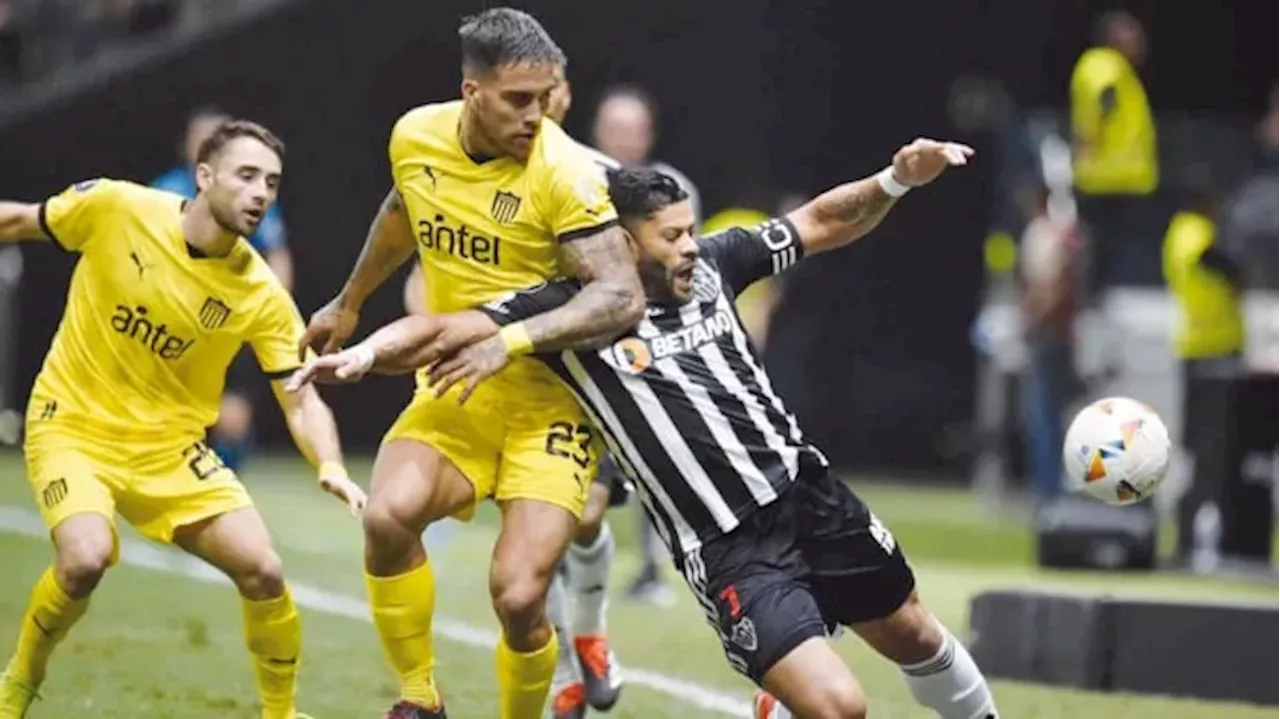 Lo mira Central: Peñarol y Mineiro, con la calculadora en la mano