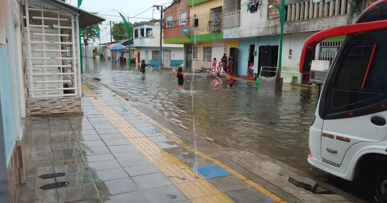 Viviendas del barrio La Campana terminaron inundadas por aguacero en Barrancabermeja