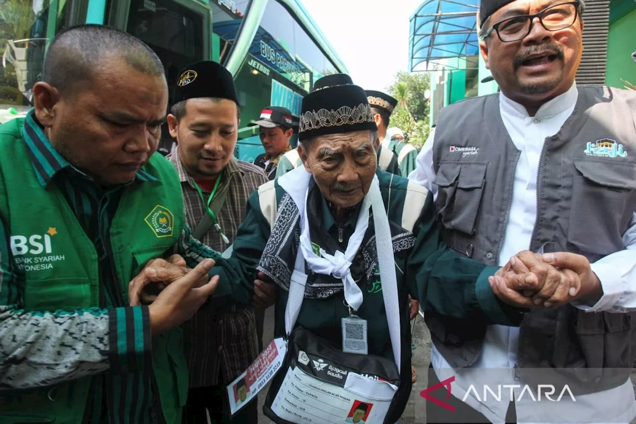 BBKK Surabaya sampaikan kondisi kesehatan calon haji tertua Indonesia