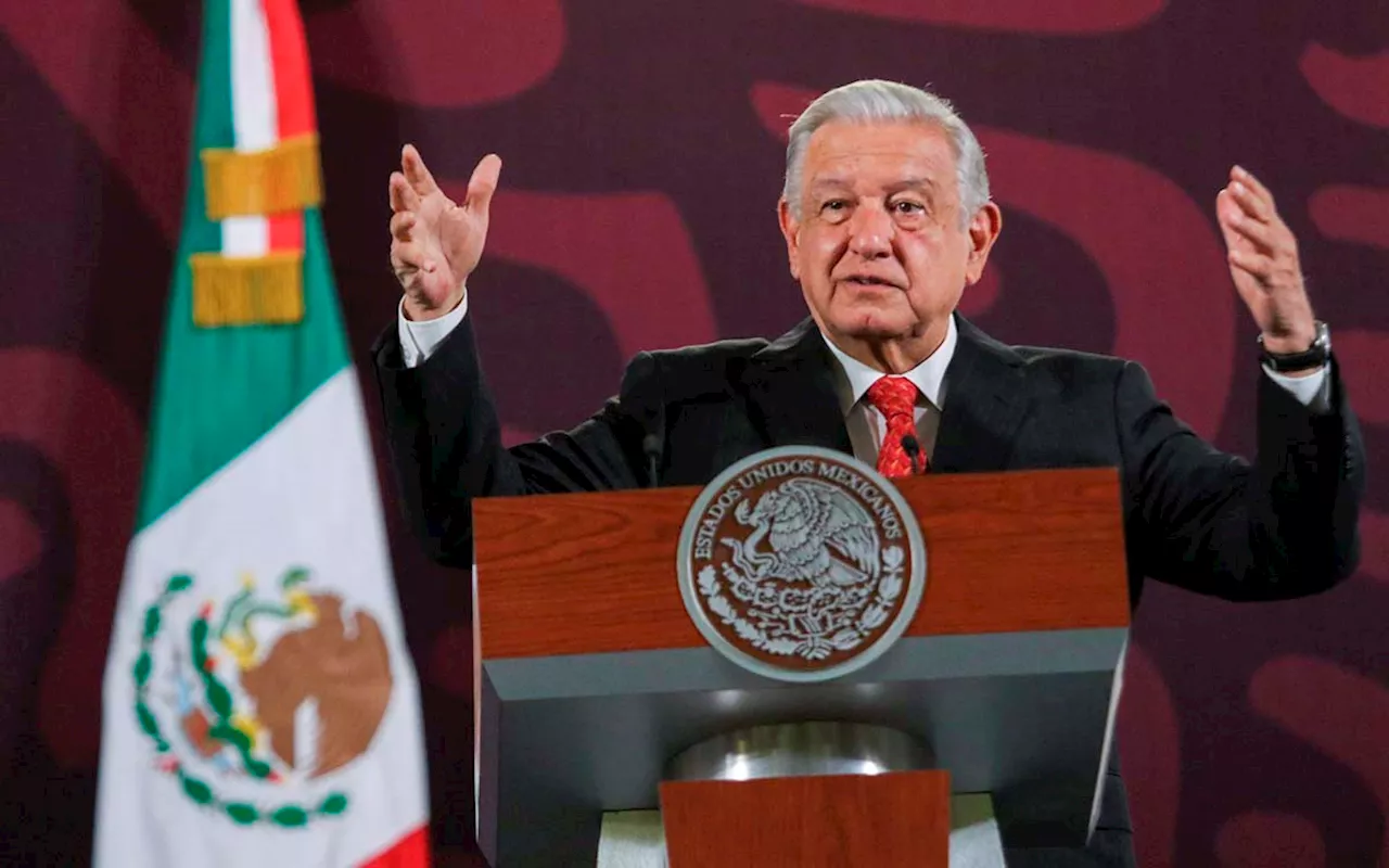 AMLO adelanta plan de apoyo a maestros: ‘Jamás les hemos faltado el respeto’