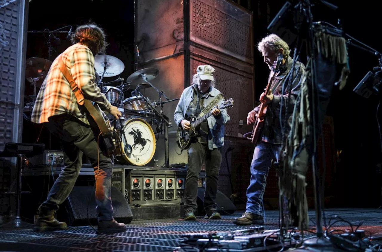 Neil Young and Crazy Horse Whip Up a Rock n’ Roll Storm During Rainy NYC Show