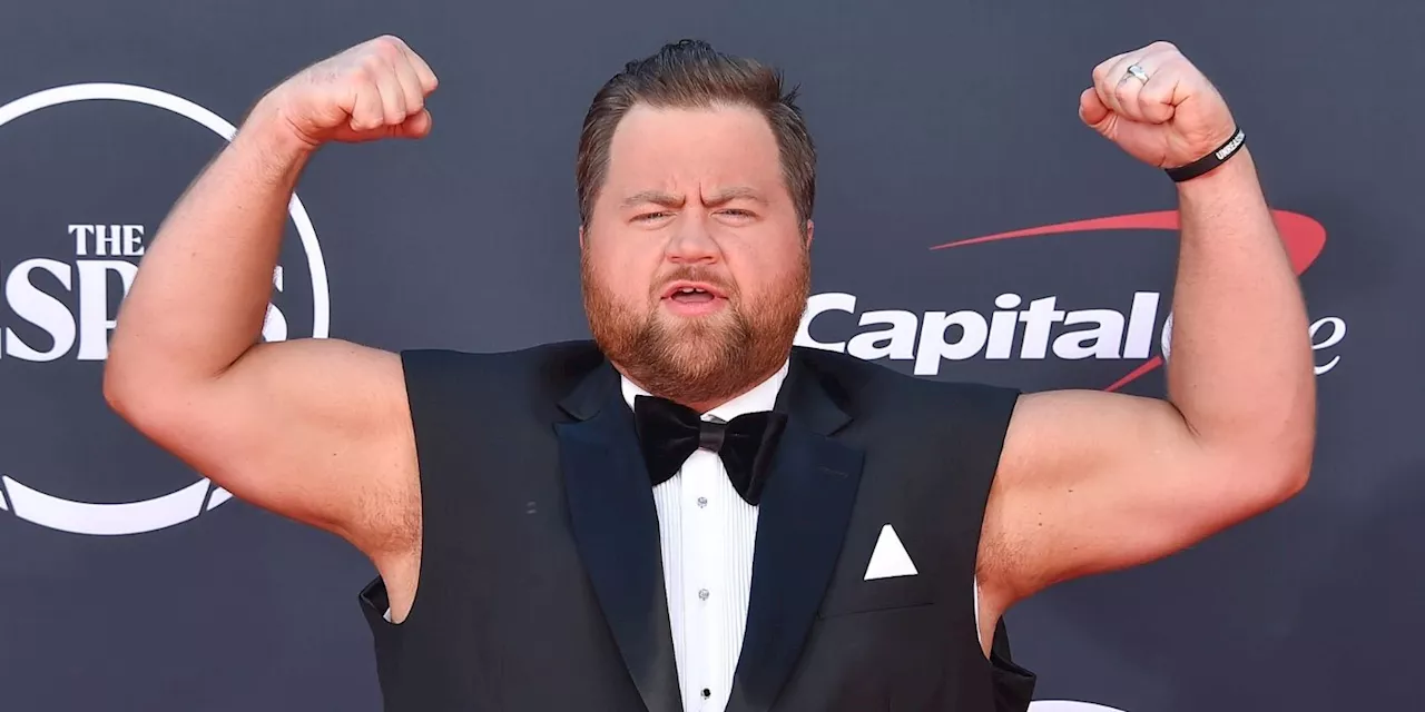 Paul Walter Hauser Is... Becoming a Professional Wrestler?