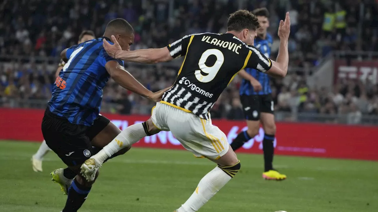 Hein spinge Vlahovic in area, Maresca non fischia il rigore: cosa è successo in Atalanta-Juventus