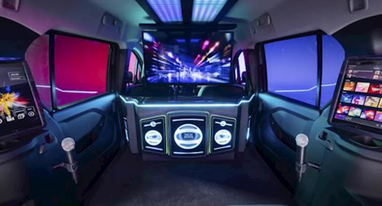 Nissan lancia l’auto con il karaoke, una telecamera e un maxi schermo da 32 pollici